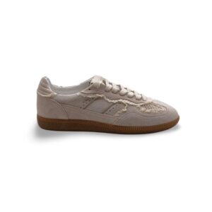 Ladies Sports Shoes - ALOHAS